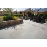 Marshalls Fairstone Sawn Versuro Paving Pack 16.6m² Antique Silver Pack of 35
