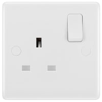 BG Nexus 800 13A Single Switched Socket Round Edge White Moulded