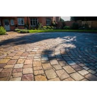 Natural Paving Weathered Cobbles Mixed Pack Meadow 15m²