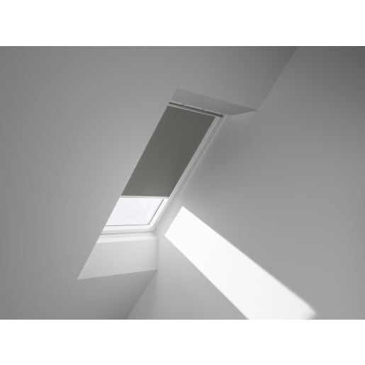 VELUX Manual Blackout Blind 78 x 98cm from 2014 Grey