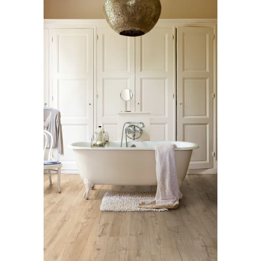 Quick-Step Impressive Classic Oak Beige 8mm Laminate Flooring