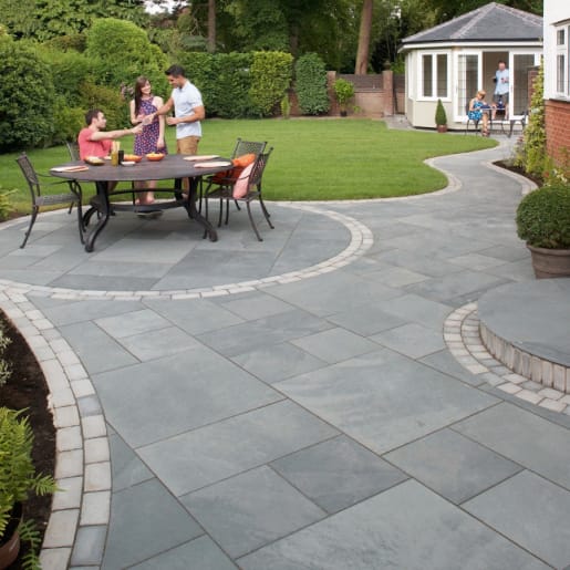 Marshalls Fairstone Casarta Slate Paving Pack 405 x 405 x 20mm 16.4m² Black Pack of 100