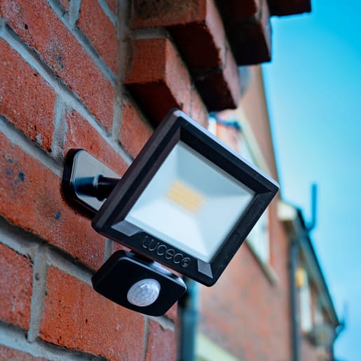 Luceco Essence Outdoor Floodlight with PIR Sensor & Tilt IP65 20W