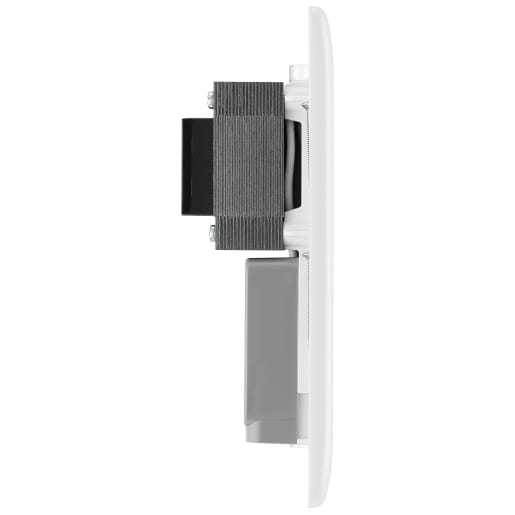 BG 800 Series Shaver Socket Round Edges Dual 115/240V White Moulded
