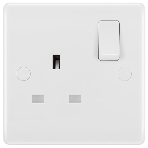 BG Nexus 800 13A Single Switched Socket Round Edge White Moulded