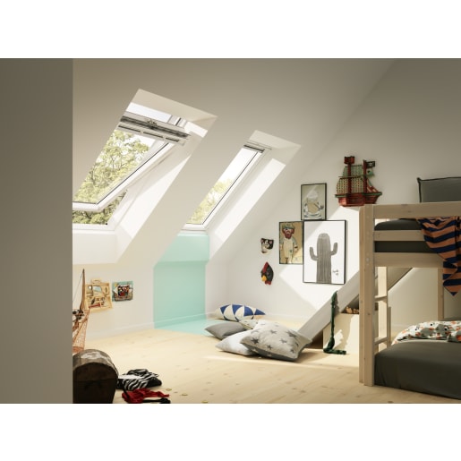 VELUX GGL Centre Pivot Roof Window White Painted 134 x 140cm