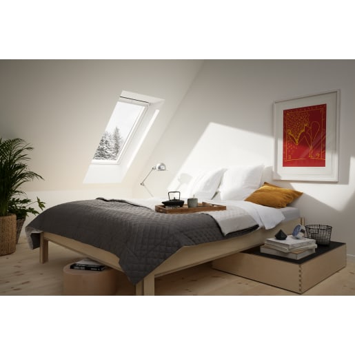 VELUX GGU Centre Pivot Roof Window White Maintenance-Free 78 x 140cm