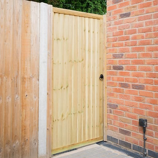 Superior Closeboard Gate Green