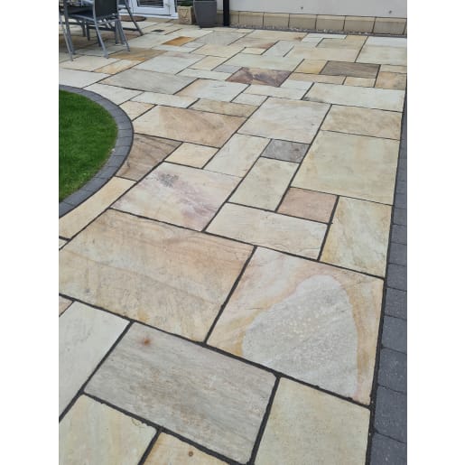 Natural Paving Single Size Flagstones 290 x 290mm Golden Fossil 19.7m²