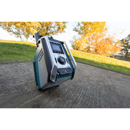 MAKITA DMR115 - Battery Powered Radio