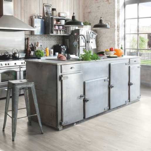 Quick-Step Canyon Oak Grey With Sawcuts Rigid LVT Flooring  5 x 189 x 1251mm 2.128m²