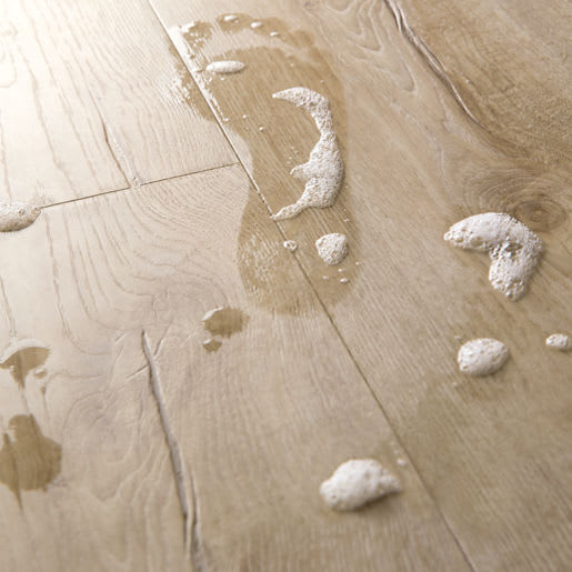 Quick-Step Classic Oak Beige Waterproof Laminate Flooring 8 x 190 x 1380mm 1.835m²