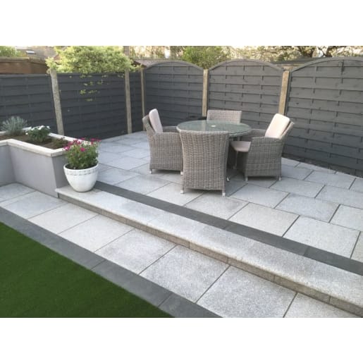 Marshalls Granite Eclipse Steps Centre Stone Pack 16.8lm Light